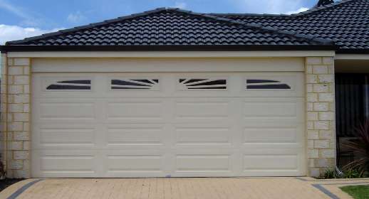 Ideal garages georgian roller door